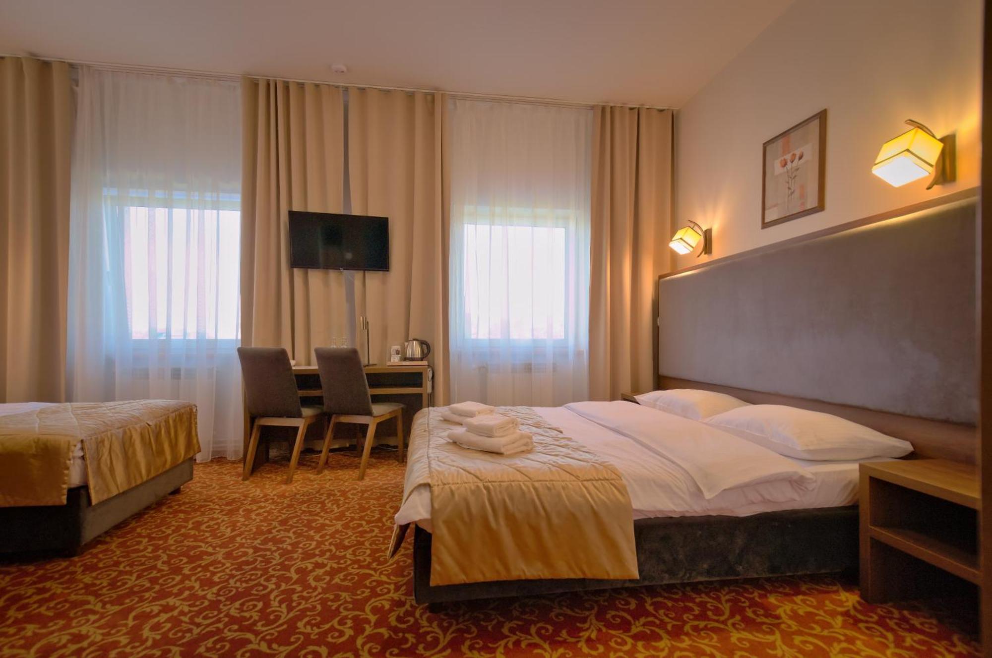 Hotel Sezam Махова Екстериор снимка