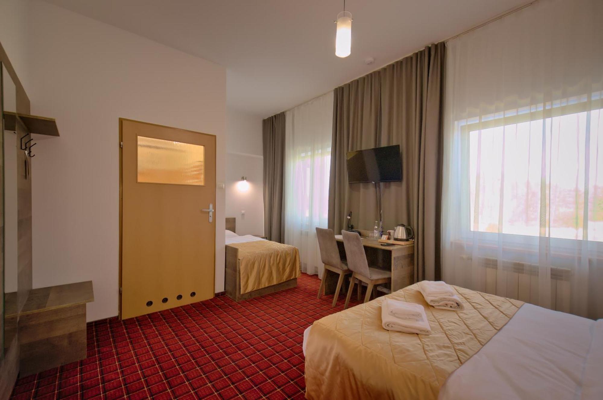 Hotel Sezam Махова Екстериор снимка